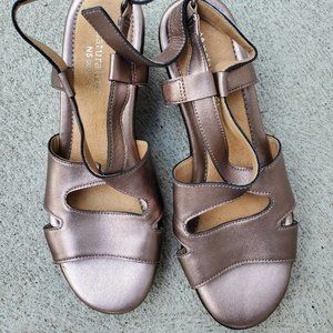 Naturalizer Bronze Sandals